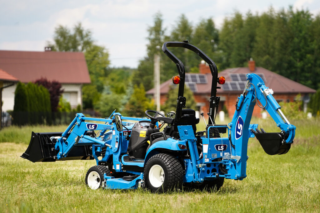 LS Tractor MT1.25 :: Mini traktor z koparką, ładowaczem i kosiarką :: Traktor.com.pl