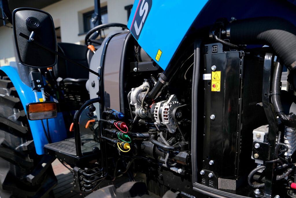 Witaj w świecie LS Tractor