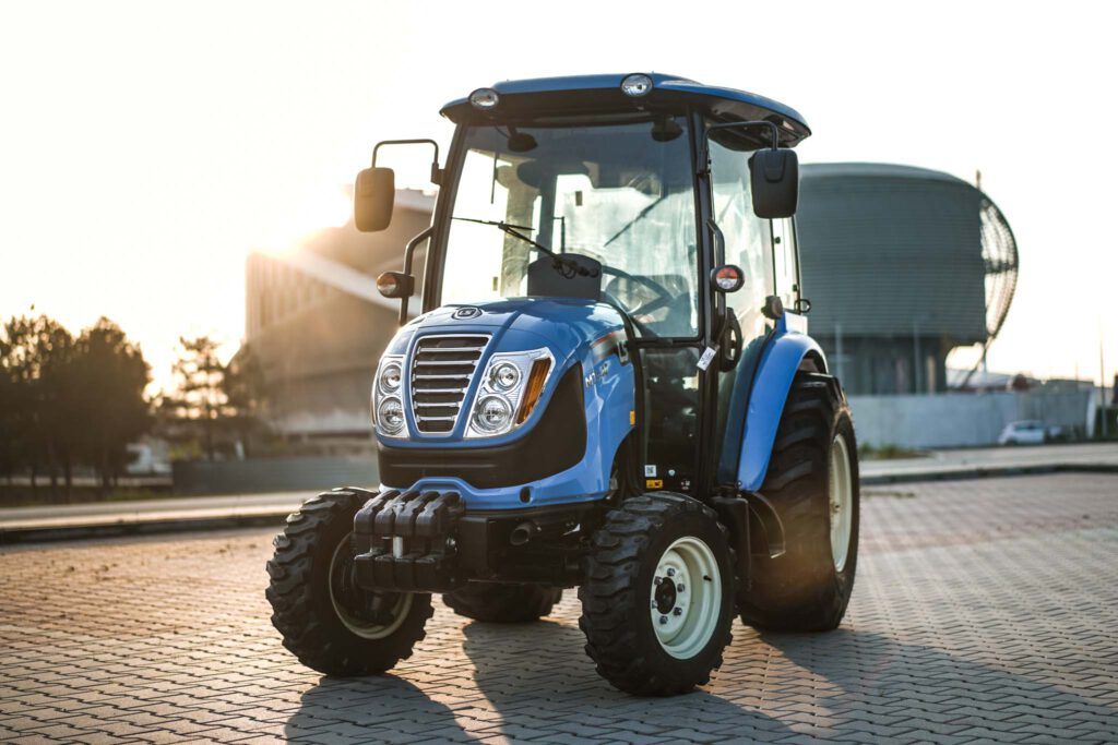 Koreański ciągnik o mocy 40KM - LS Tractor MT 3.40 :: Traktor.com.pl