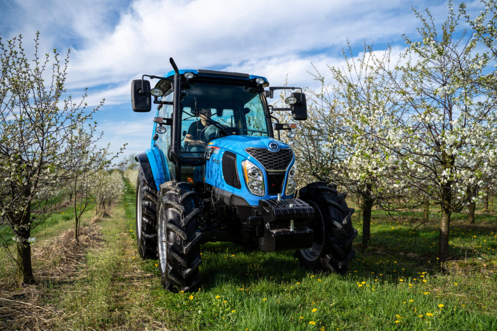 Sadownicze ciągniki LS Tractor - Nowoczesne Technologie w Ogrodnictwie :: LS-Traktor.pl