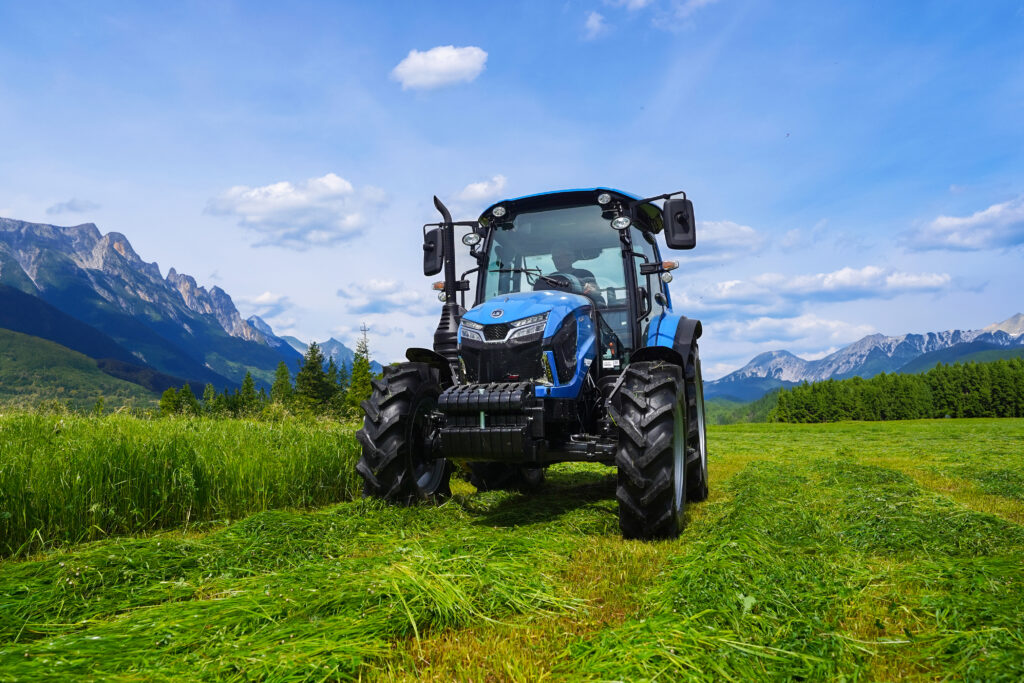 Najmocniejszy koreański ciągnik od LS Tractor Polska - LS Tractor MT 7.101 :: Traktor.com.pl