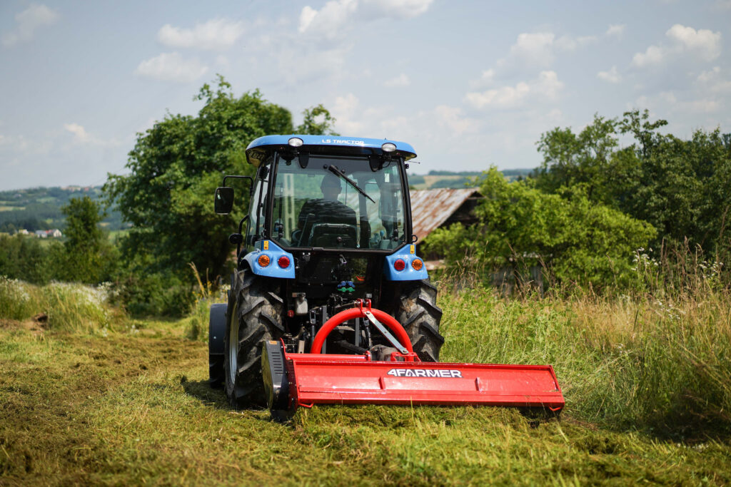 Ciągnik do koszenia trawy LS Tractor MT 3.60 :: LS-Traktor.pl