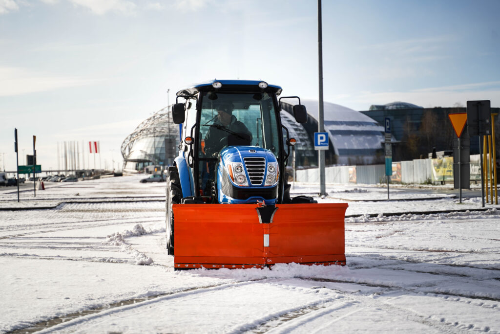 Witaj w świecie LS Tractor