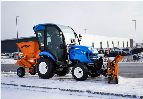 ls traktor do odśnieżania