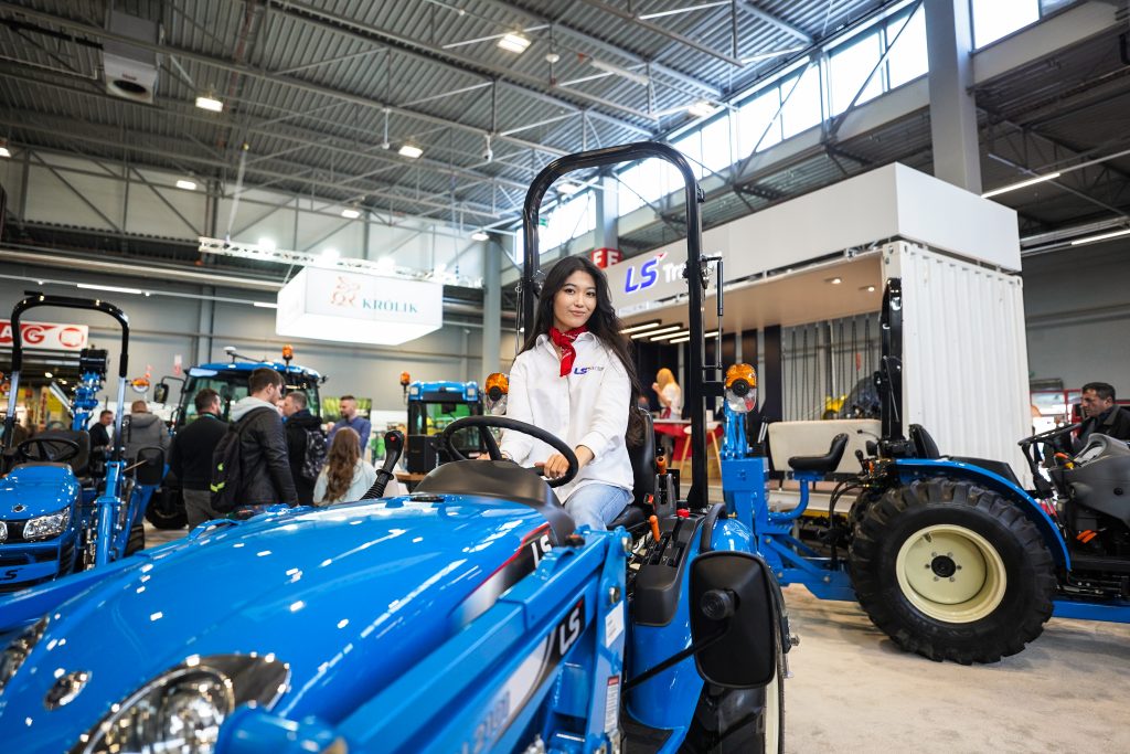 TSW Kielce 2024 - stoisko LS Tractor :: LS Tractor Polska