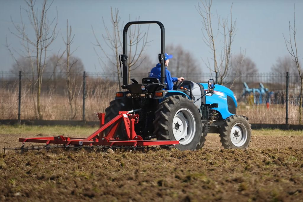 Ciągniki do upraw warzywniczych :: Centrum Ogrodnicze POLGER :: LS-Traktor.pl