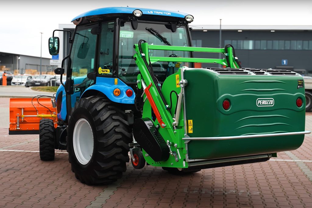Ciągnik do komunalki - LS Tractor MT 3.40 :: Traktor.com.pl