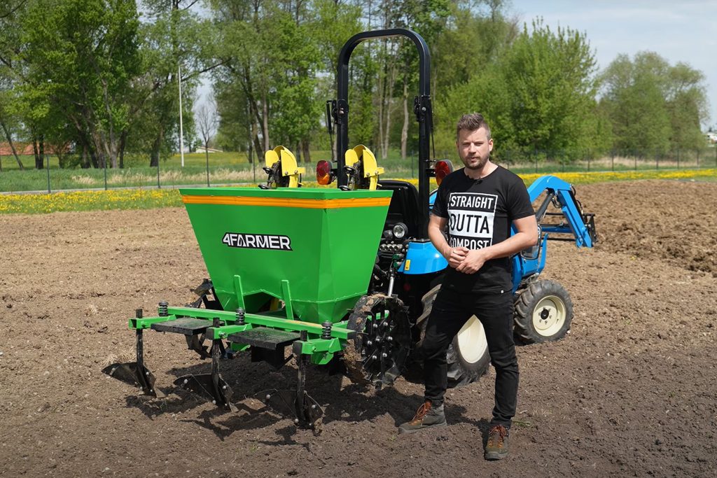 Sadzarka do ziemniaków 4FARMER do mini ciągnika  - LS Tractor XJ 25 :: Traktor.com.pl