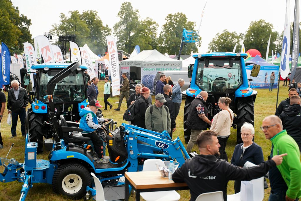 Agro Pomerania - Barzkowice 2025 - stoisko LS Tractor
