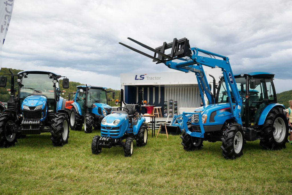 Pożegnanie wakacji w Rudawce Rymanowskiej z LS Tractor