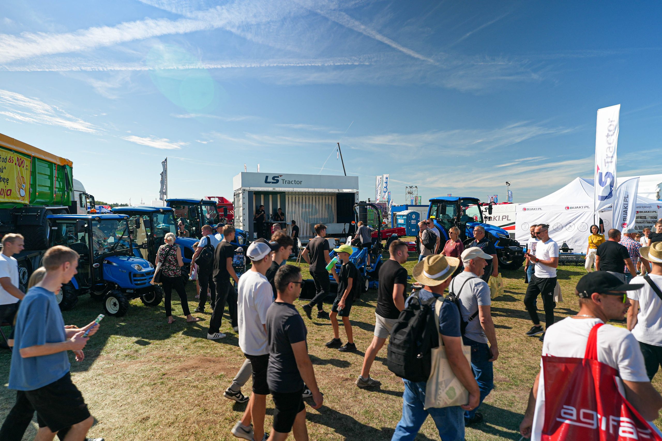 🌾 LS Tractor na AGRO SHOW Bednary 2025 – moc, rozpoznawalność i sukces