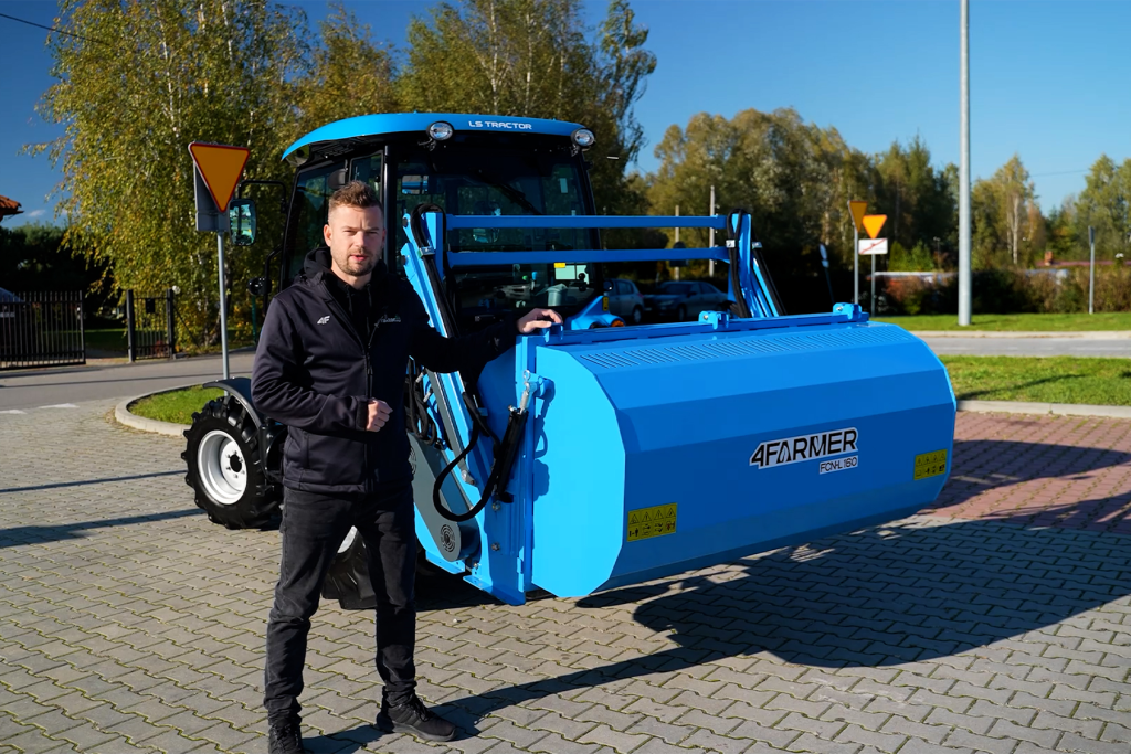 Kosiarka bijakowa z koszem wysokiego wysypu 4FARMER FCN-L 160 :: Traktor.com.pl